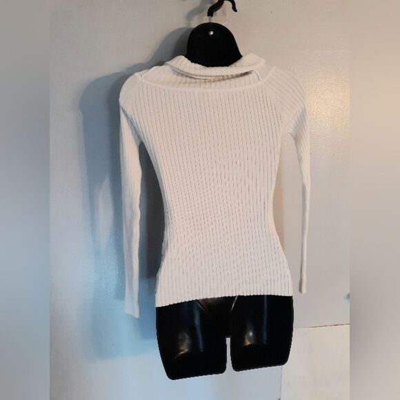 Derek Heart white ribbed lace up side sweater - Picture 4 of 4